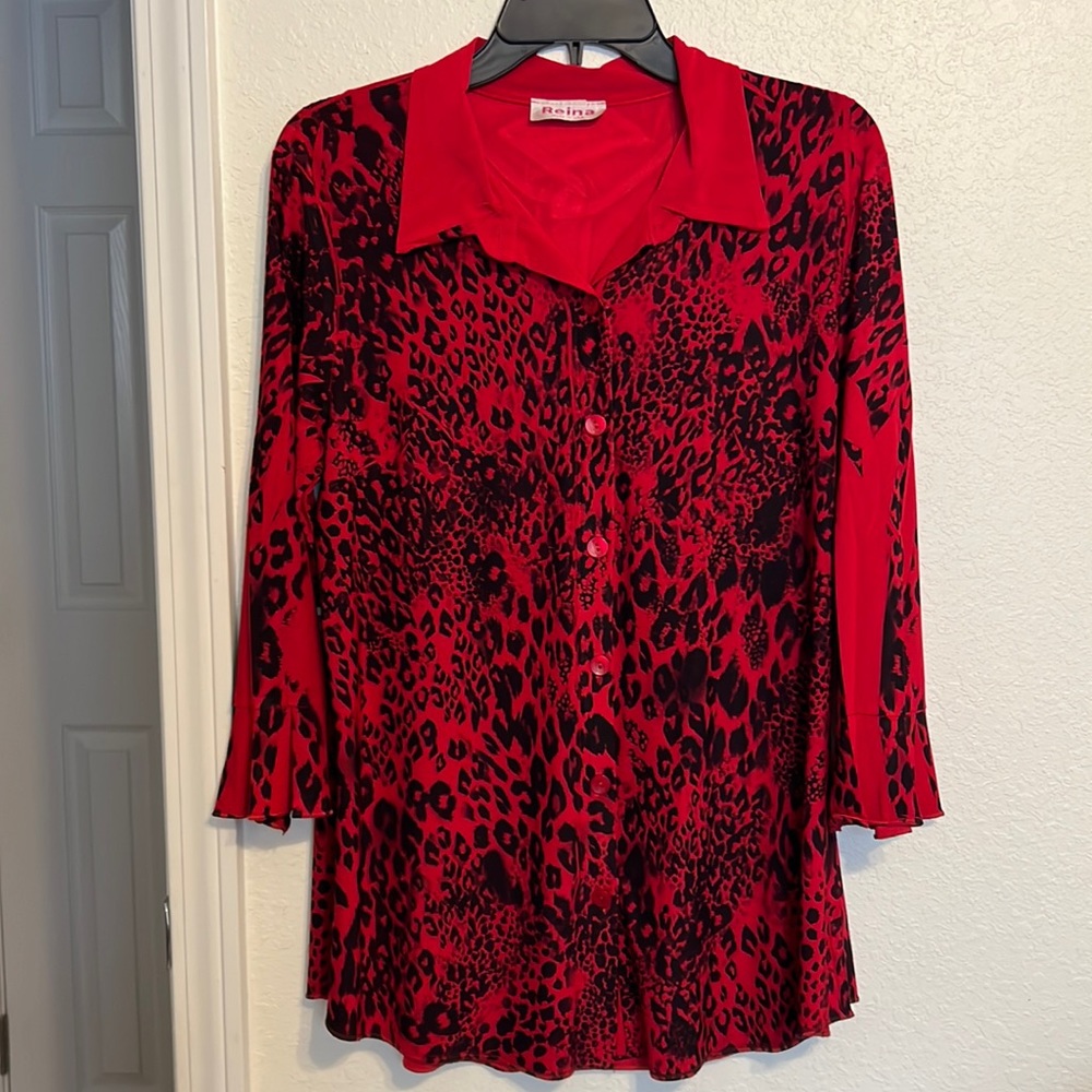 Women’s button down red/black animal print blouse/cardigan.